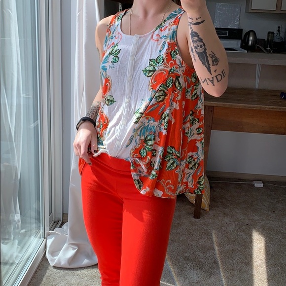 Anthropologie Tops - Akemi + Kin Rayon Floral Bell Tank
